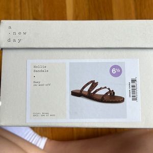 NWT a new day - Hollis Sandals Brown